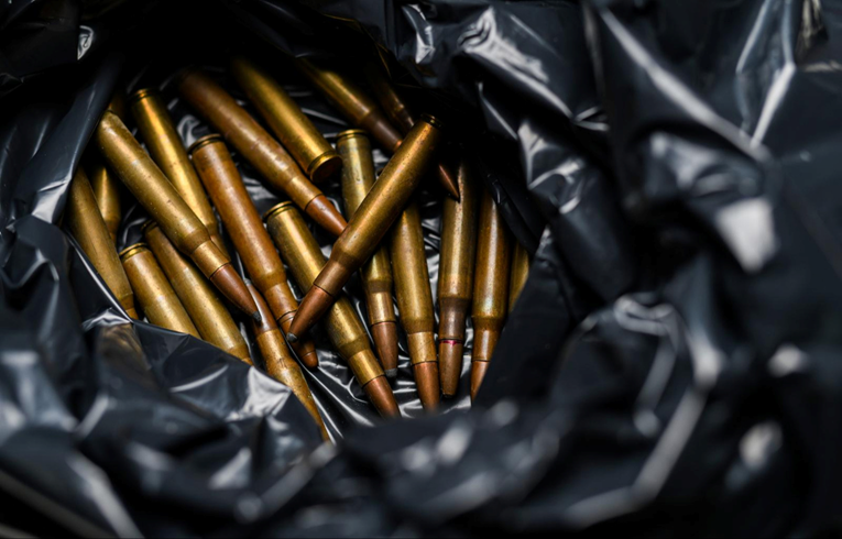 Bio u prometnoj pa pao na testu droge. Policija mu u kući našla 243 metka i travu