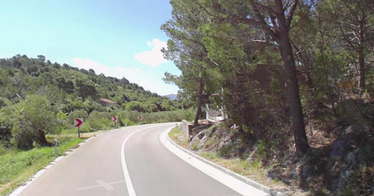 Jedna osoba poginula u prometnoj nesreći kod Čavoglava