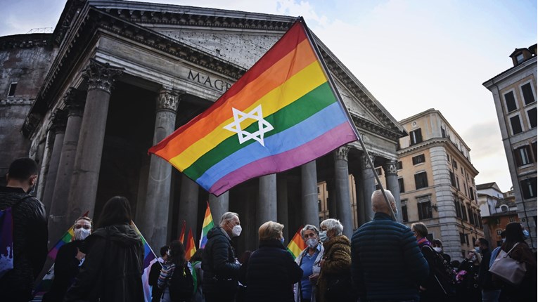 Irski grad prekinuo sve veze s gradom u Poljskoj zbog njegovog protivljenja LGBT-u