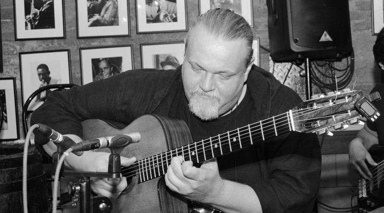 Imao je koronavirus: U 45. godini umro jedan od najboljih hrvatskih jazz gitarista