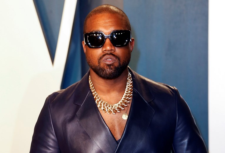 Kanye West objavio majicu sa svastikom: "Ovo je moje najveće umjetničko djelo dosad"