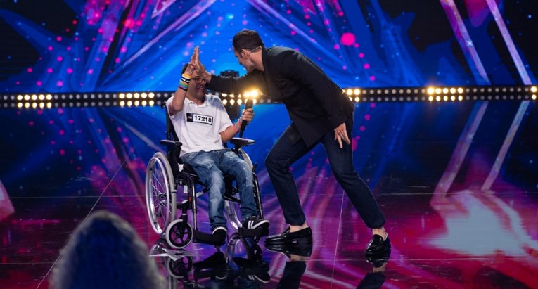 Mato je ostvario svoj san i nastupio u Supertalentu. Ekipa piše da ih je rasplakao