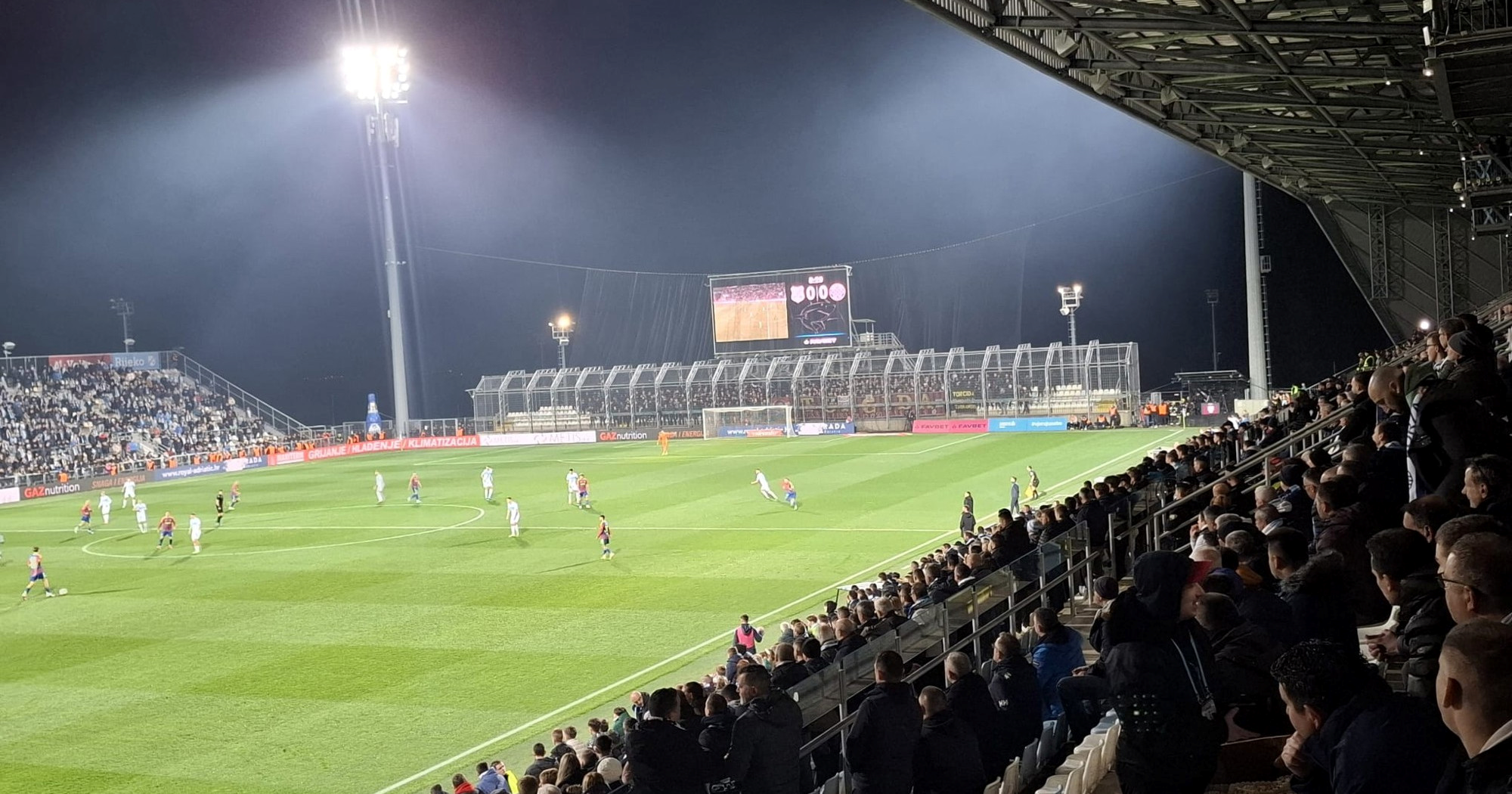 Policija: Priveli smo nekoliko navijača na derbiju Rijeke i Hajduka