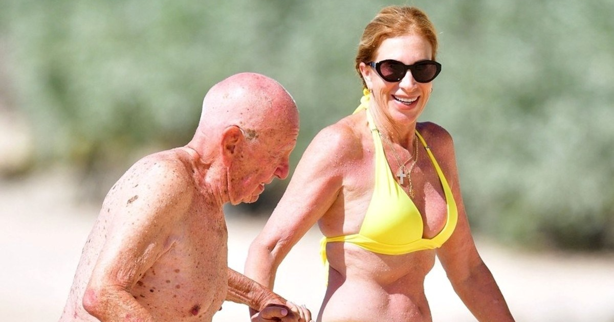 Milijarder (91) opet ljubi mlađu, pola godine nakon razvoda. Snimljeni su na plaži