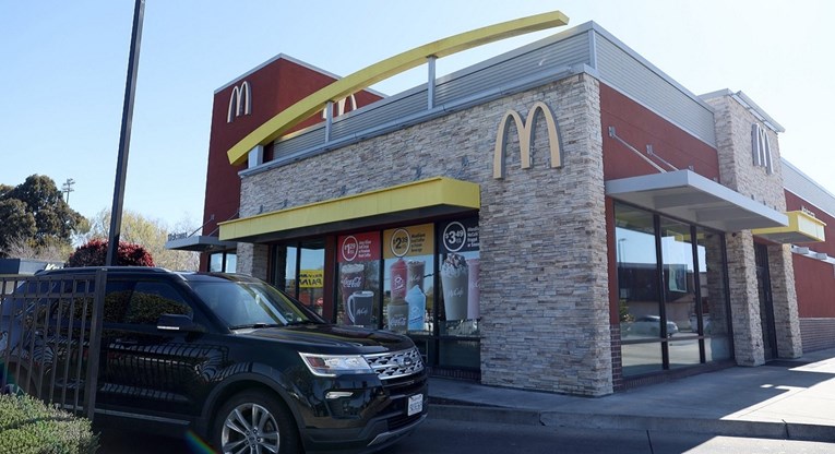 Više od 300 djece radilo u restoranima McDonald'sa u SAD-u. Najmlađi imali 10 godina