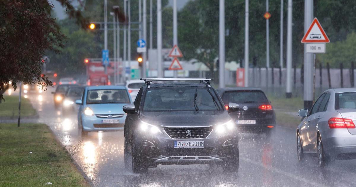 Zagreb i sjeverozapadnu Hrvatsku zahvatili pljuskovi. DHMZ izdao žuti alarm