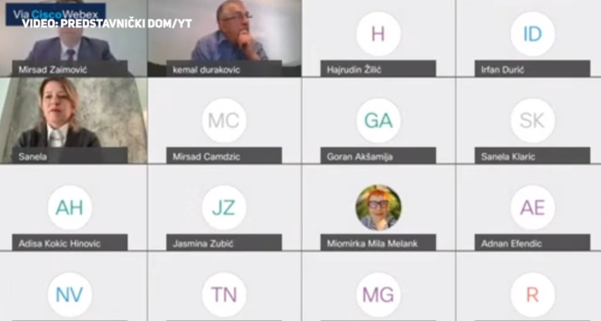 Političar iz BiH slušao glazbu tijekom sjednice: "Molim kolegu da utiša harmoniku"