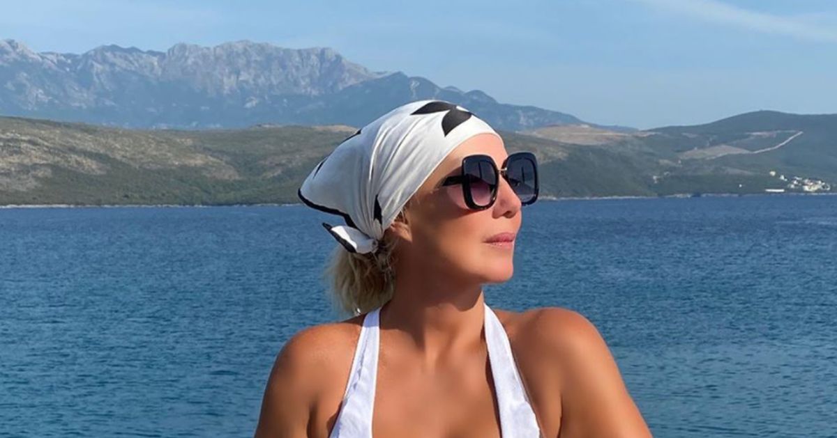 Brena objavila fotke u badiću, napali je zbog Photoshopa: Iskrivila si ogradu