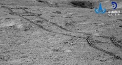 Kineski rover na Mjesecu našao sjajnu tvar koja sliči na gel