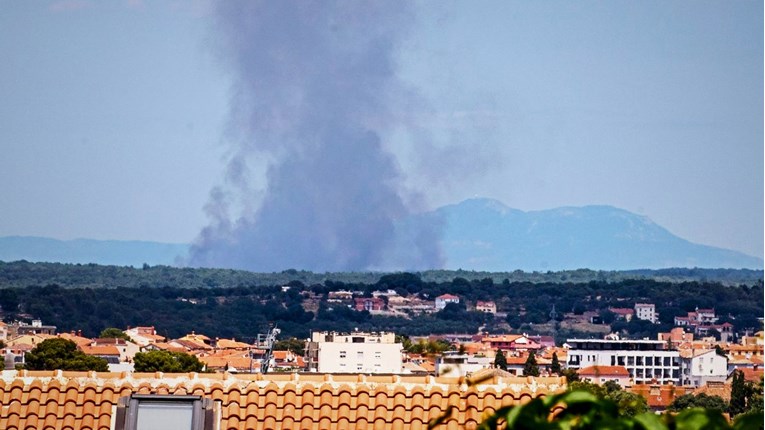 Jutros u požaru u Istri izgorjelo tri hektara šume, trave i niskog raslinja