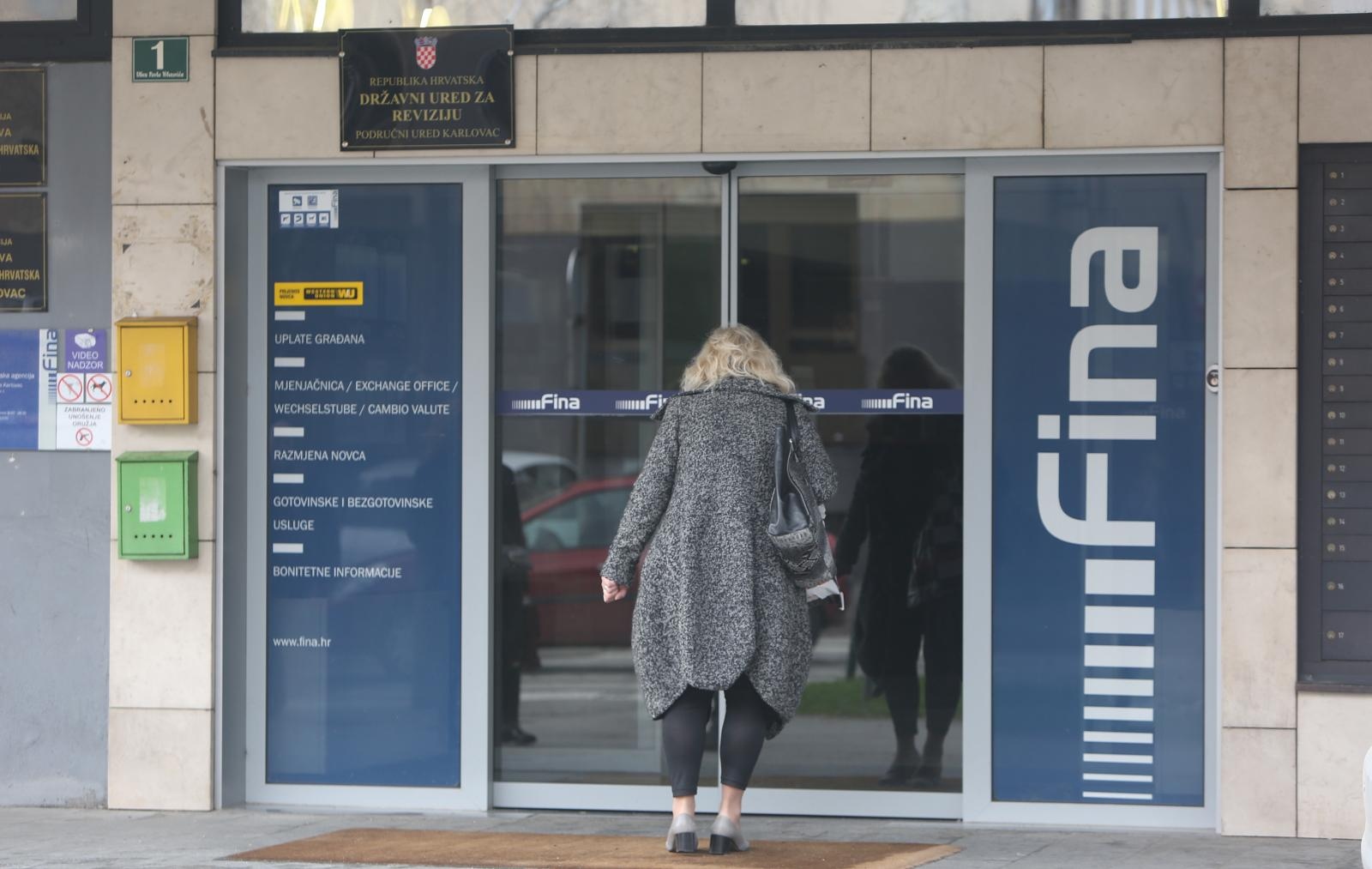 Fina: Krajem lipnja u blokadi bilo 18.585 poslovnih subjekata
