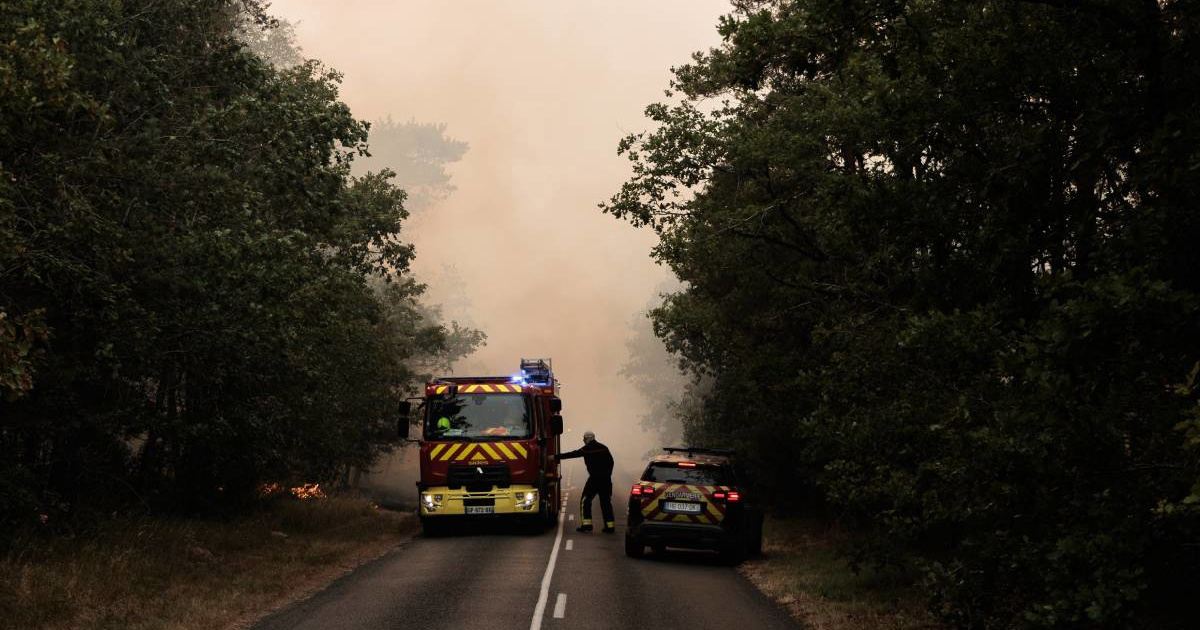 Stotine ljudi bježe pred požarom u Francuskoj. Evakuiran cijeli poluotok