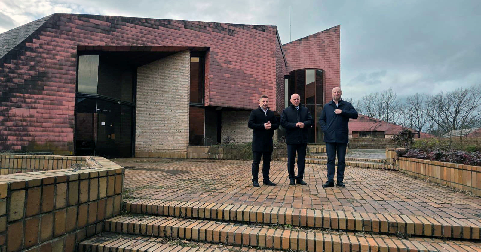 Bačić najavio prodaju Spomen doma u Kumrovcu: "To je remek-djelo arhitekture"