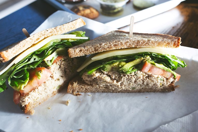 Majoneza nije najbolji izbor za sendvič s tunom. Postoji bolja zamjena