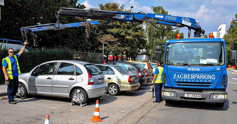 Pauk u Zagrebu ne odvozi vozila jer se još nisu prebacili na euro