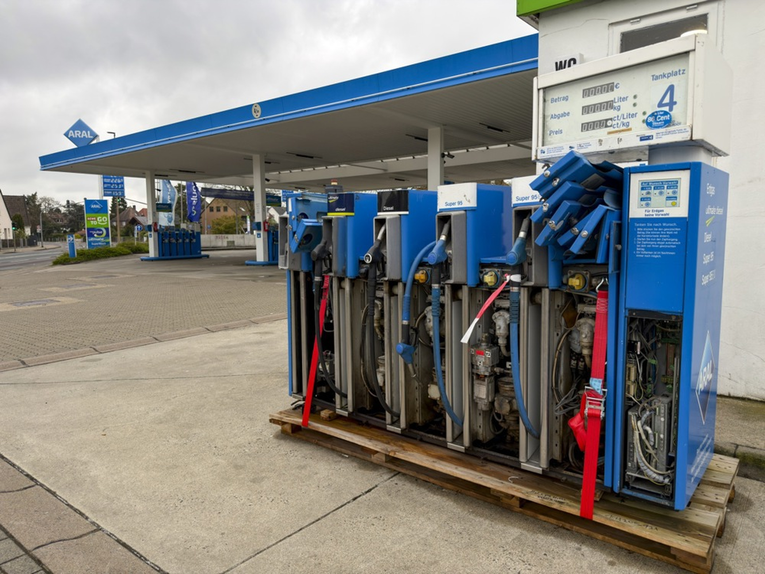 Nijemcima stiže jeftinije gorivo. Porez pada za 17 centi po litri