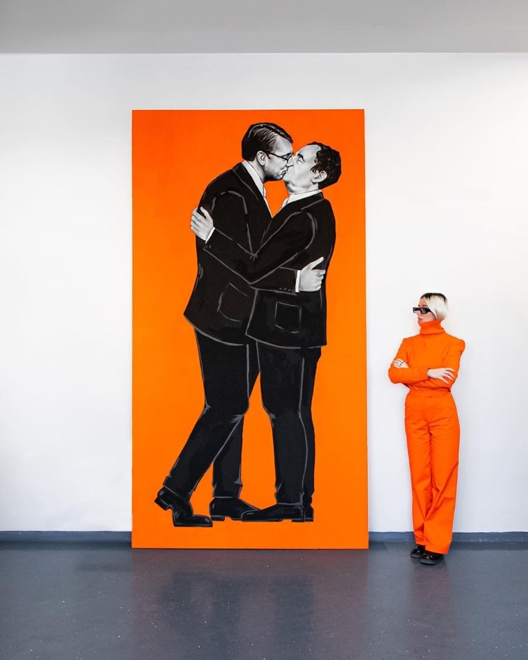 Umjetnica naslikala poljubac Vučića i Kurtija, sad joj prijete: "Zaslužuješ metak"