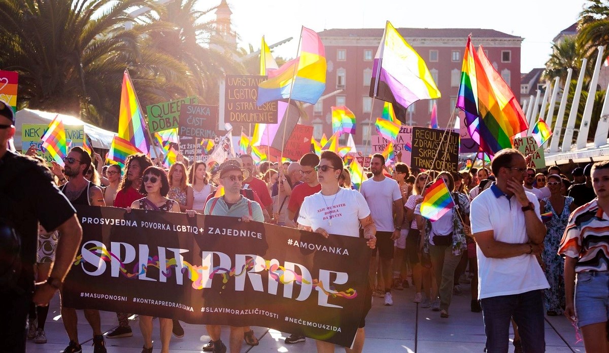 VIDEO Danas je u Splitu održana Povorka ponosa. Došli Puljkovi, Ivošević, Peović...