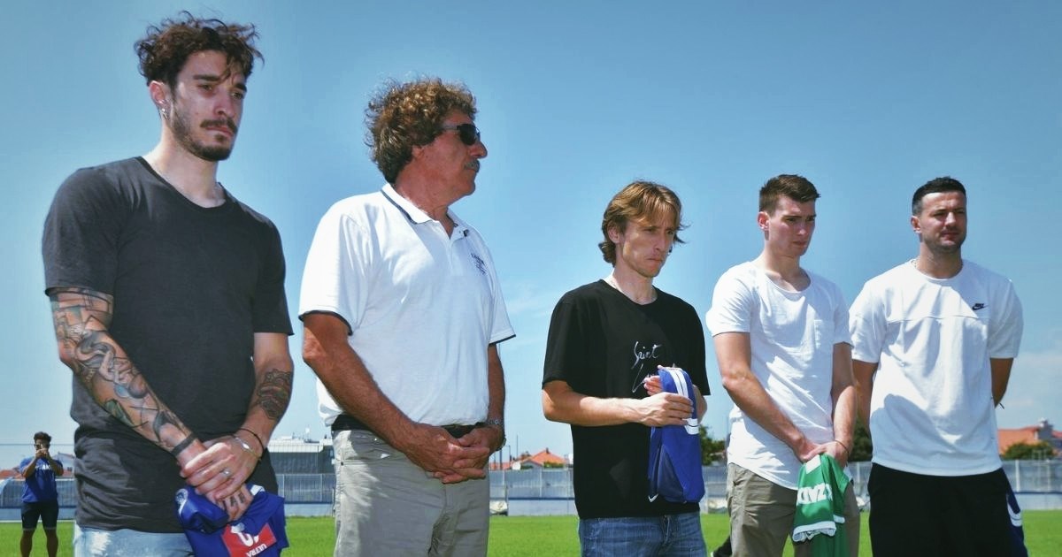 Polovne kosilice, posveta Ćosiću u smeću i trofeji za 55 kn. Ovo je ostalo od Zadra