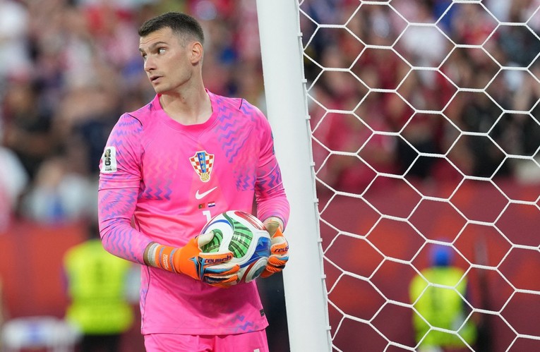 Livaković na naslovnici Mundo Deportiva. Evo što pišu Španjolci