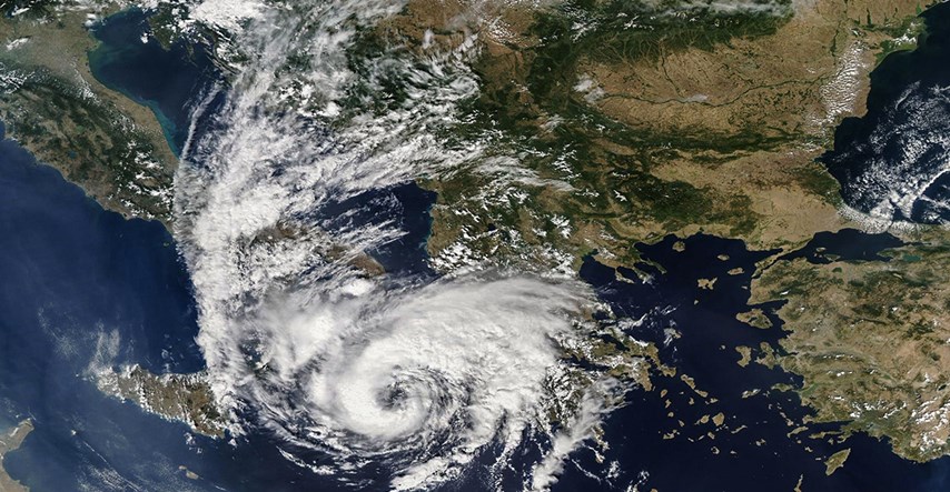 Rijedak mediteranski uragan udara u Grčku. Što mi možemo očekivati?
