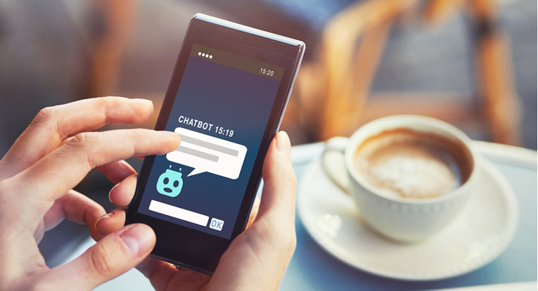 Žena se uz pomoć AI-ja "dopisivala" s mrtvom majkom. "Govorila je da me promatra"