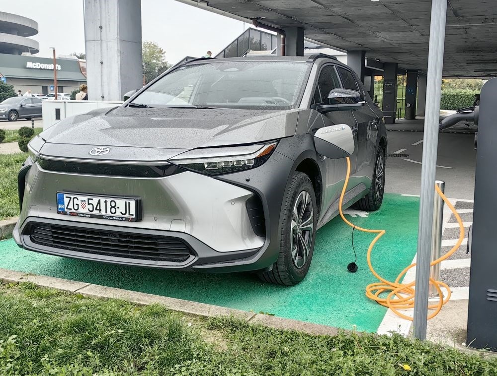 Prosječan kupac uopće ne razmišlja o kupnji električnog vozila u skorije vrijeme