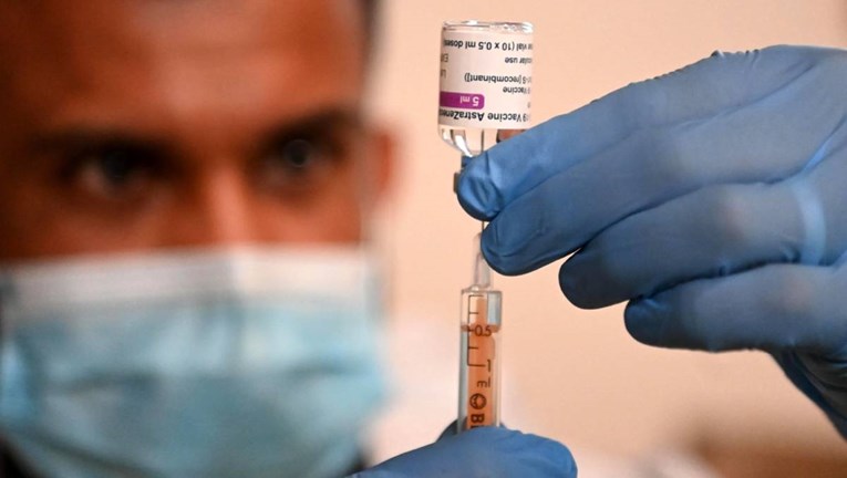 UK razmišlja o trećoj dozi na jesen, razmatra koje će cjepivo koristiti