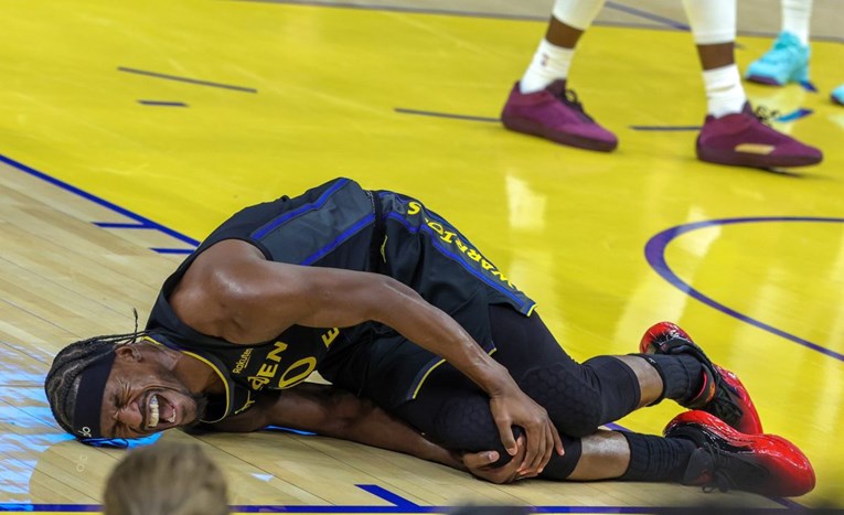 VIDEO Teško se ozlijedio Playoff Jimmy. Kako će Warriorsi bez njega u playoffu?