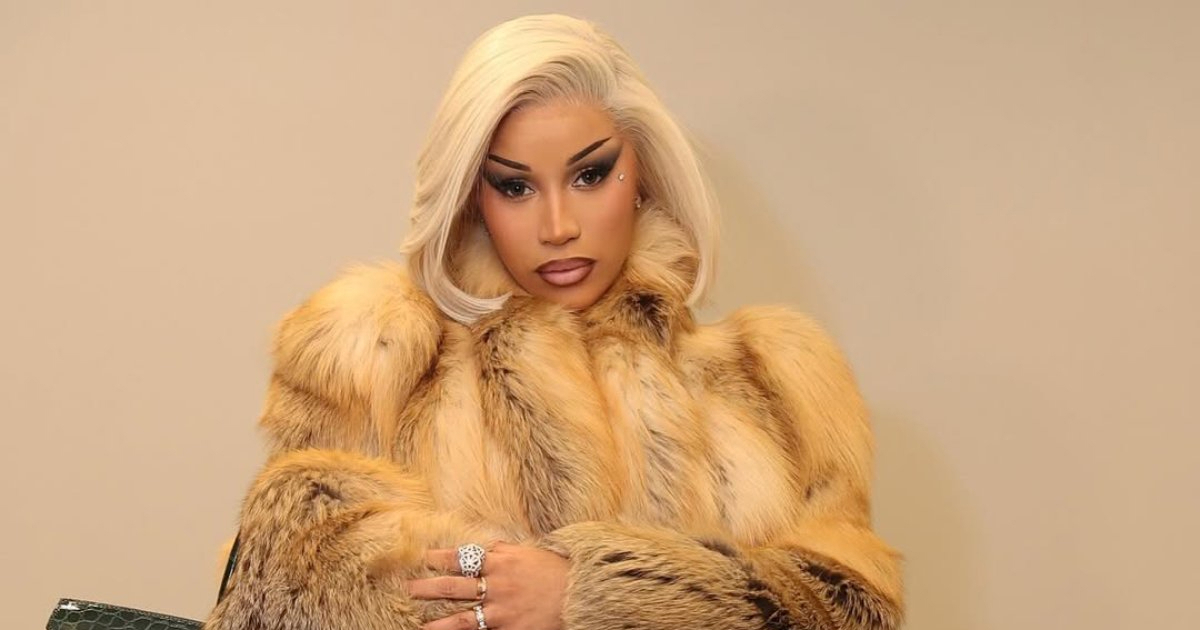 Kruže priče da će se Bad Bunnyju na Super Bowlu pridružiti Cardi B