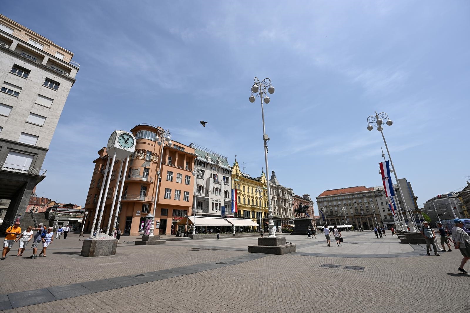 U Zagrebu je nesnosno vruće. Centar grada je skoro potpuno prazan