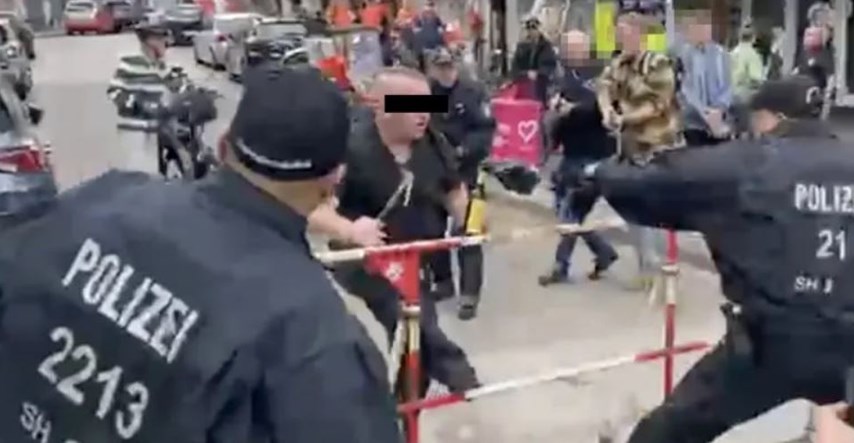Mahao sjekirom kod navijačke zone u Hamburgu. Policija ga upucala