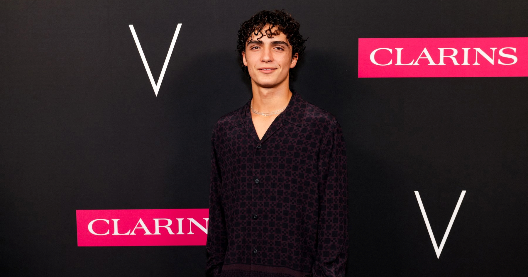 Sin Matthewa McConaugheyja oduševio solo pojavljivanjem na crvenom tepihu