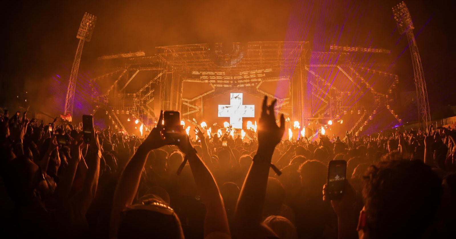 Armin Van Buuren i Martin Garrix zatvorili Ultru 2026.