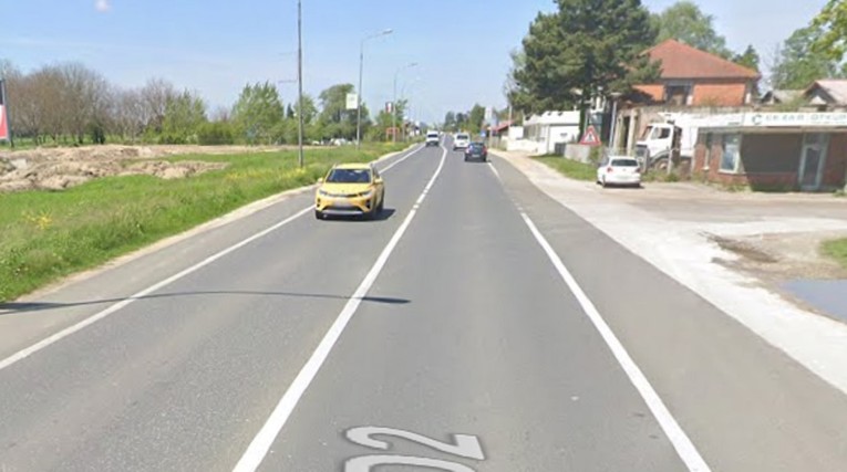 Djevojka u Varaždinu u 2:20 ujutro zaspala za volanom pa sletjela s ceste