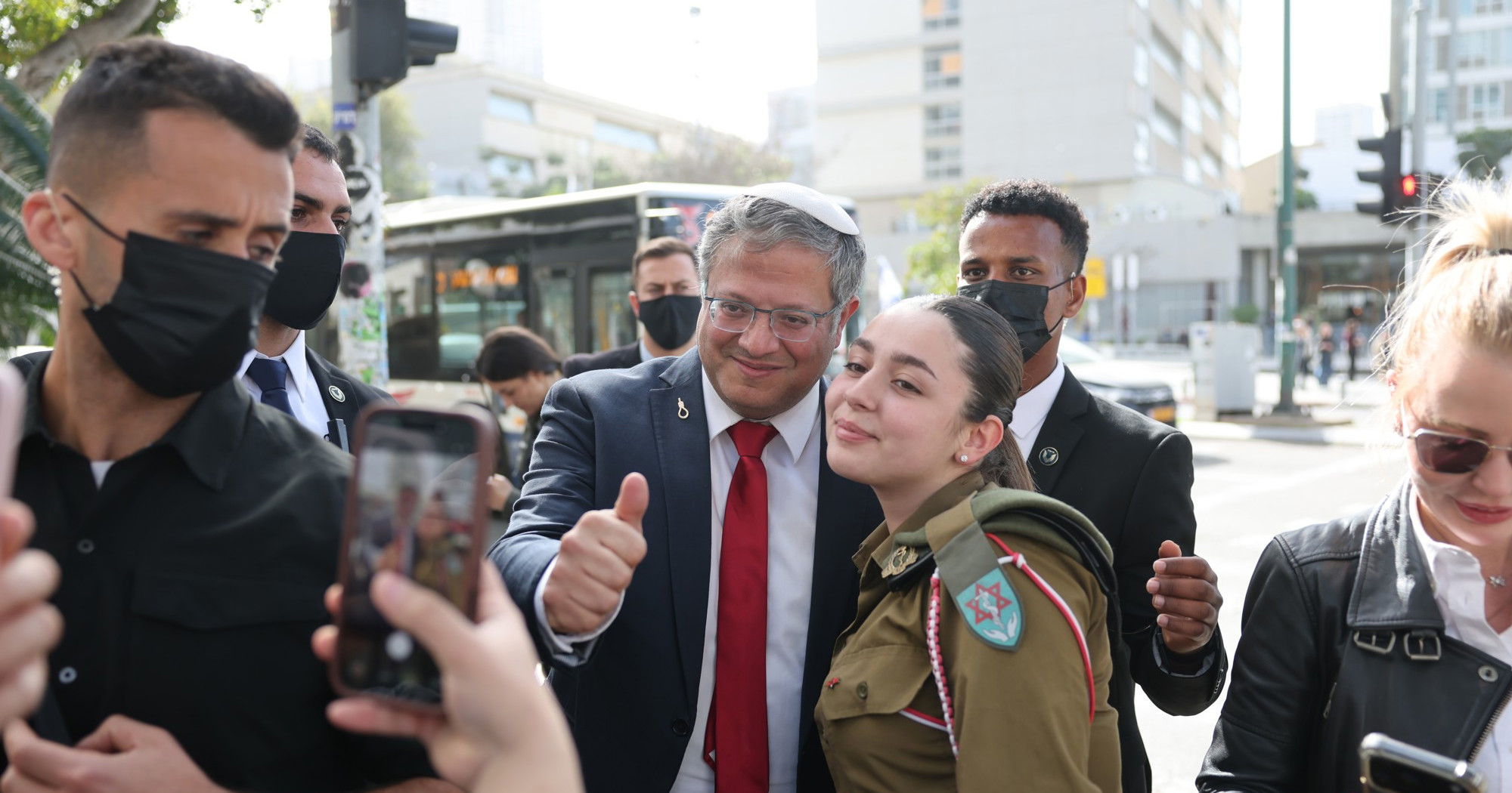 Sud odgodio odluku o smjeni Netanyahuova ministra, kaos u sudnici