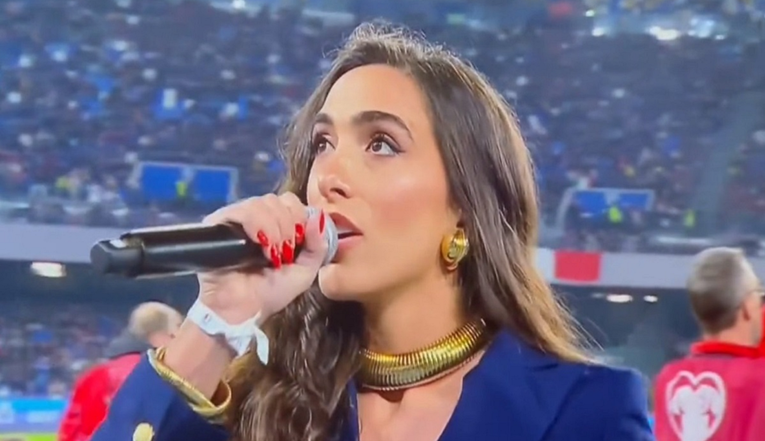 Talijanska pjevačica razbjesnila Engleze izvedbom njihove himne, zviždali joj