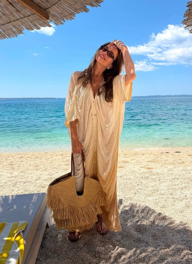 Severina nosi kaftan kakav se lako prebaci preko kupaćeg i izgleda odlično