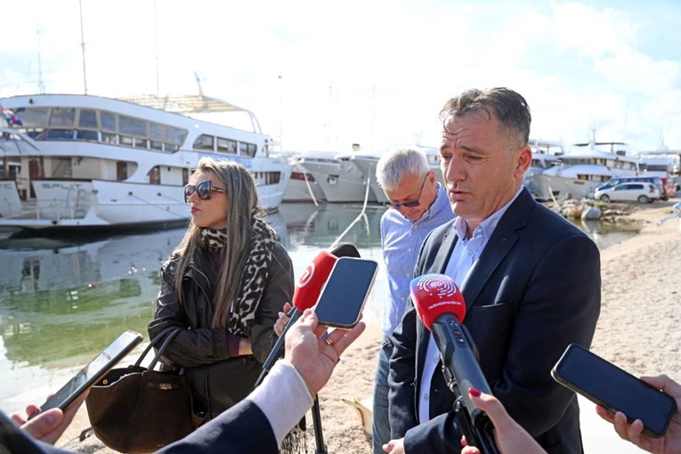 Privatni brodari: Turisti se žele kupati u uvalama, ublažite pravila