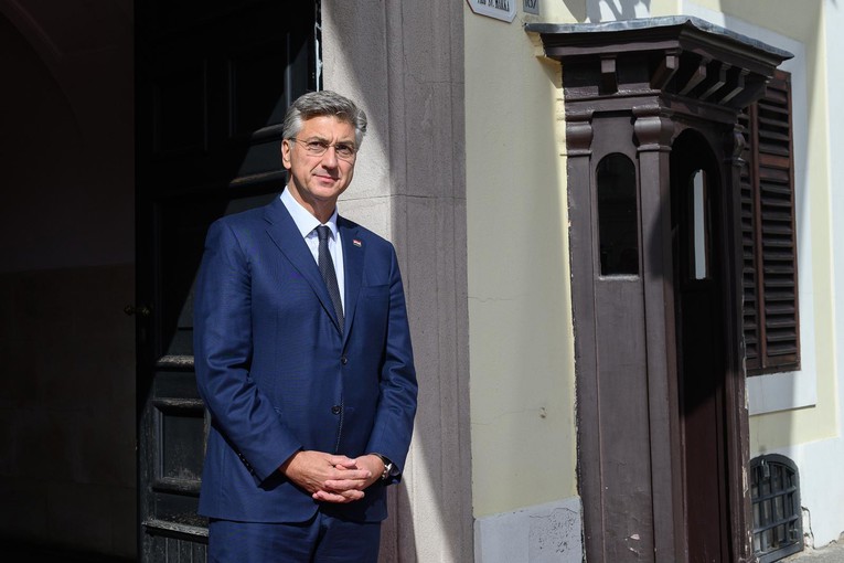 Plenković: Markov trg nije parkiralište