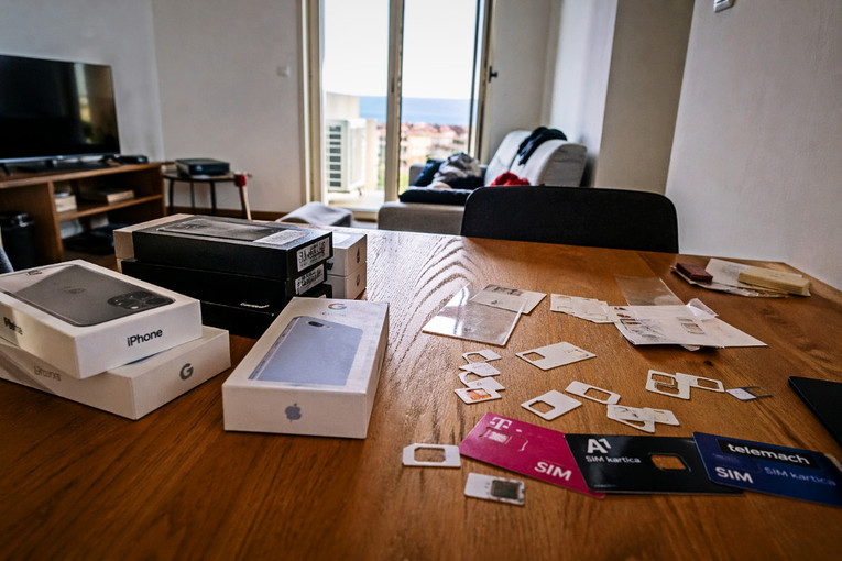 Splitska policija razotkrila veliku prevaru s mobitelima