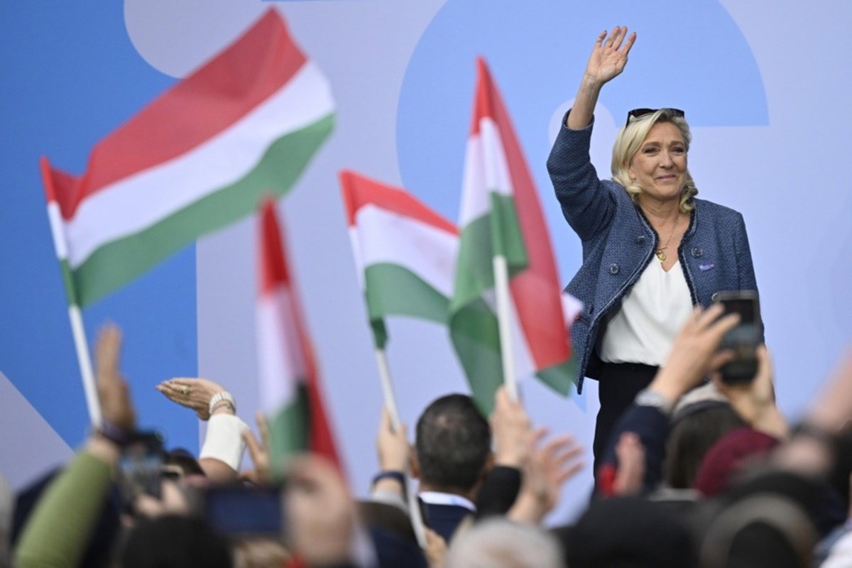 Le Pen u Budimpešti podržala Orbana