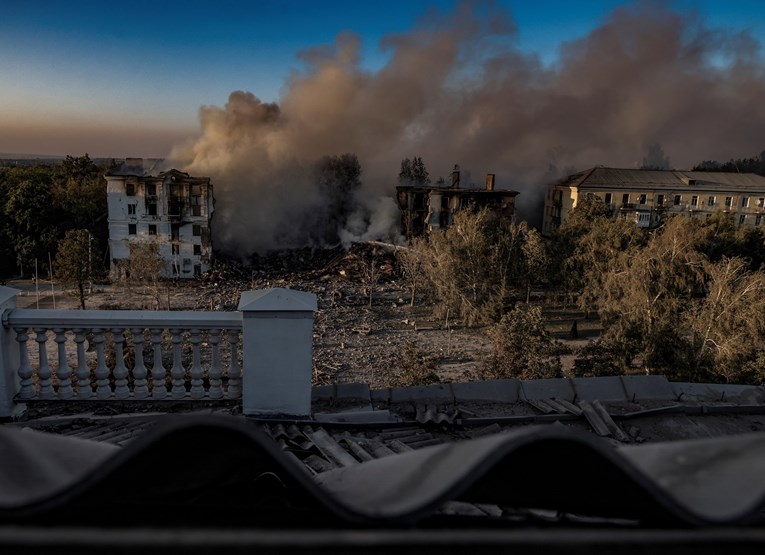 Reakcije iz Ukrajine: "Ako se sprema razmjena teritorija, dajte nam i kartu Rusije"