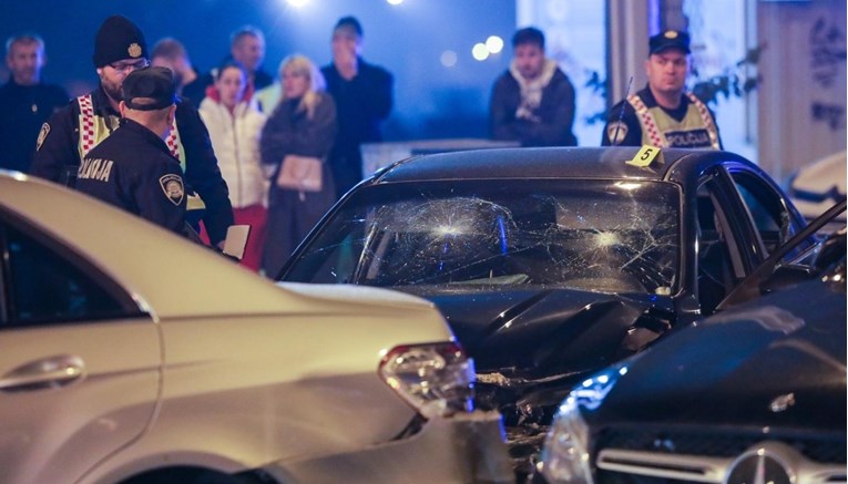 Detalji drame u Zagrebu. Policija ih legitimirala, oni bježali pa razbili sedam auta