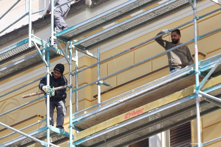 Sve skuplji radovi stolara, soboslikara, fasadera...