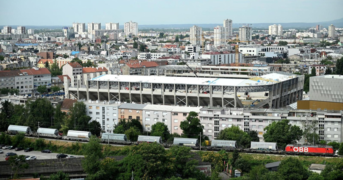 FOTO Na stadionu u Kranjčevićevoj natkrivene su tribine