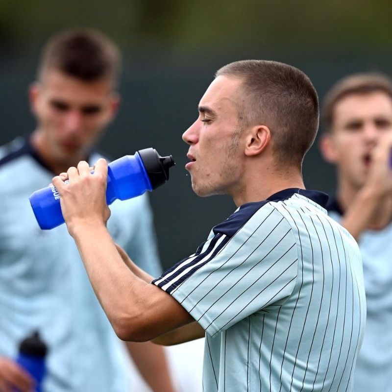 Pobjegao je iz Hajduka u Dinamo. Vraća se na Maksimir nakon što je ispao iz lige
