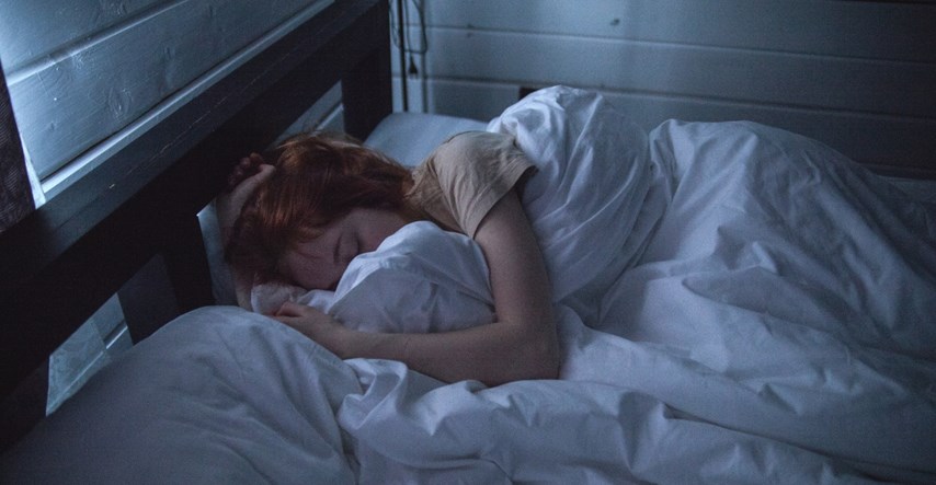 Znojite se dok spavate? To bi mogao biti znak određenih zdravstvenih problema