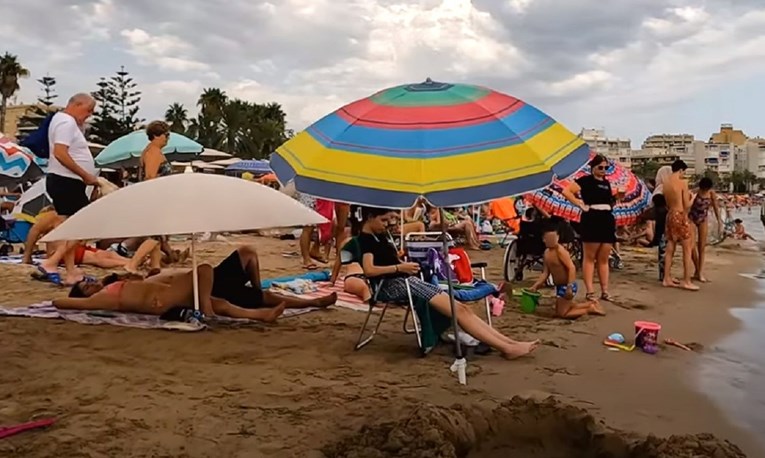 U Španjolskoj ogromne kazne za "rezerviranje" mjesta na plaži