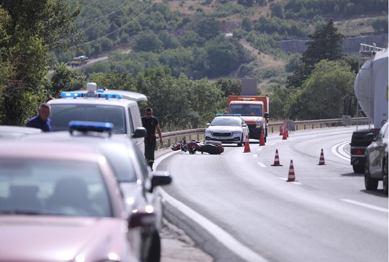 Teška nesreća u Splitu, poginuo motociklist